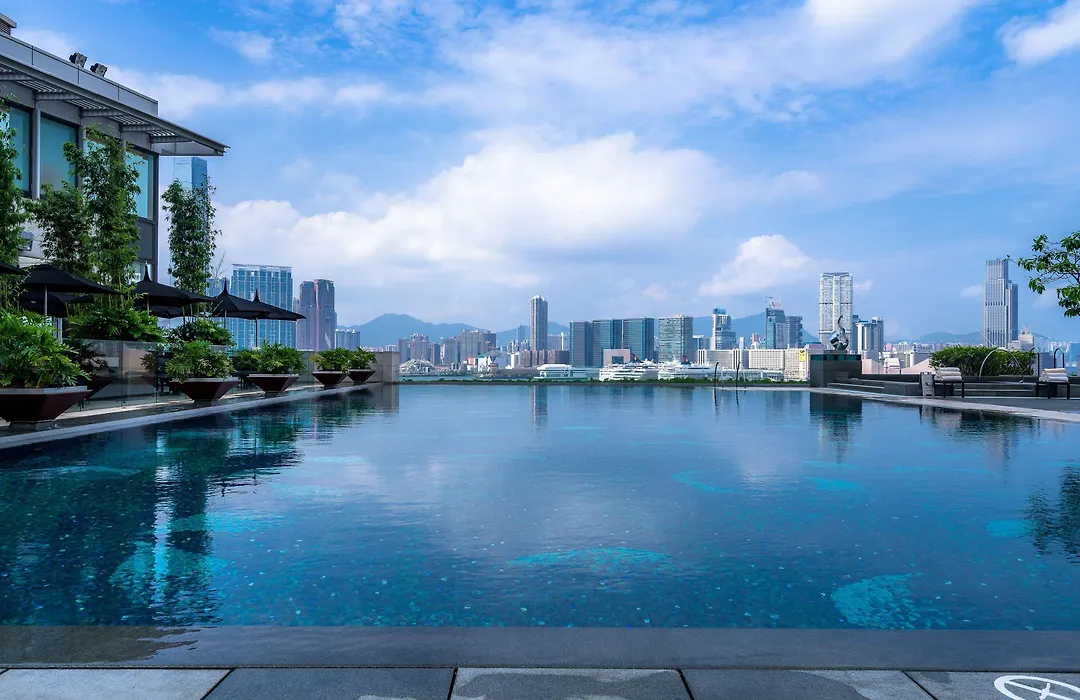 Four Seasons Hotel Hong Kong-1