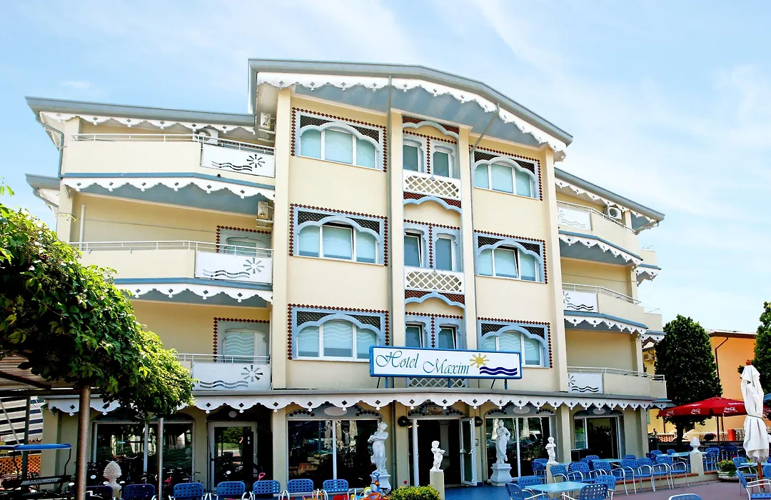 Hotel Maxim-1