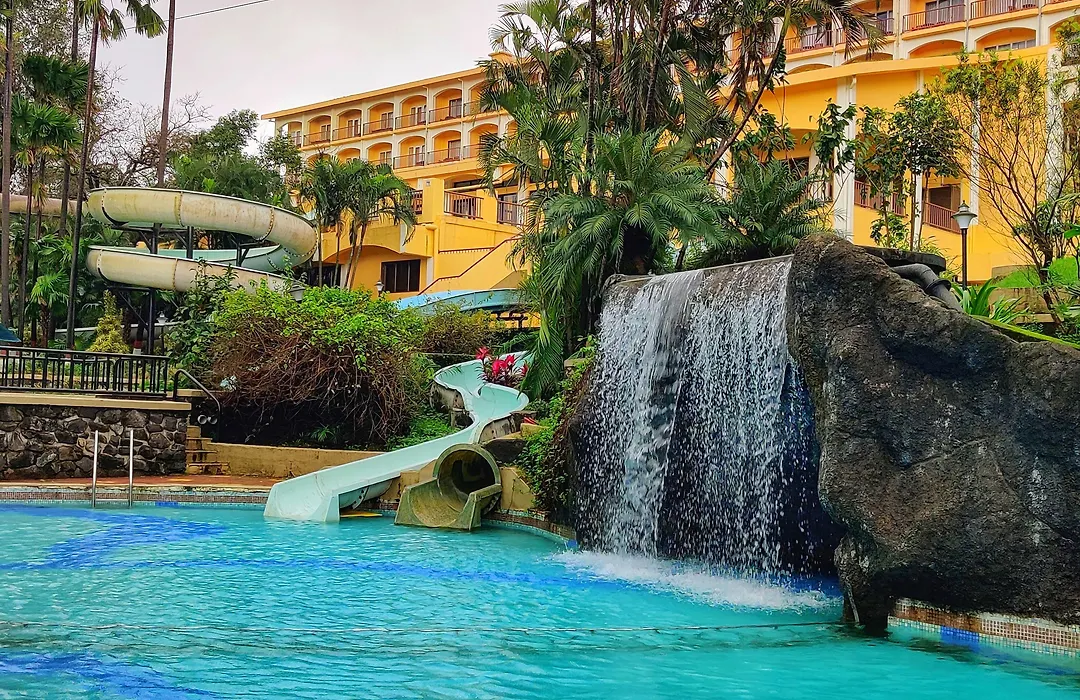 Fariyas Resort Lonavala-1