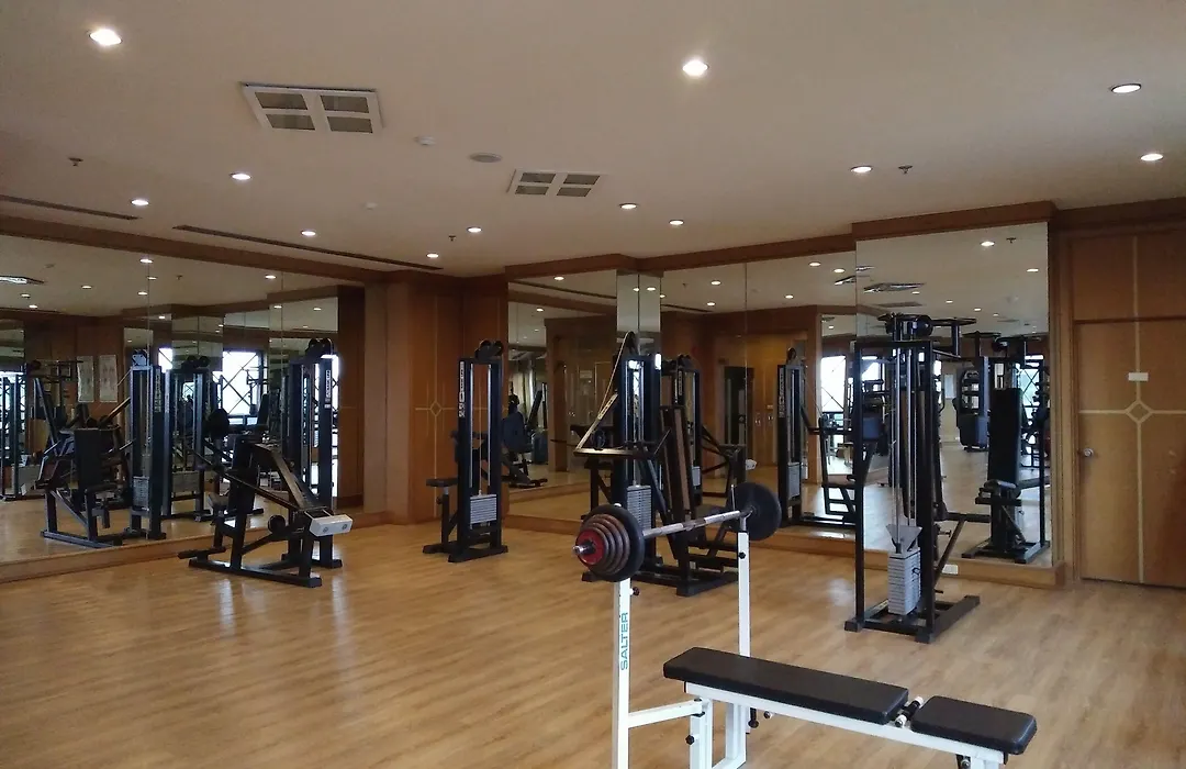 Thumrin Thana Hotel-1