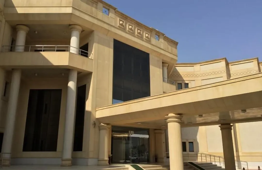 Executives Hotel - Azizia-1