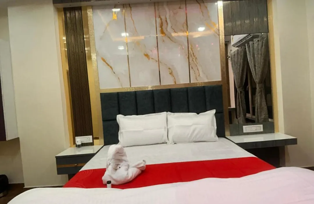 Hotel Runway-1