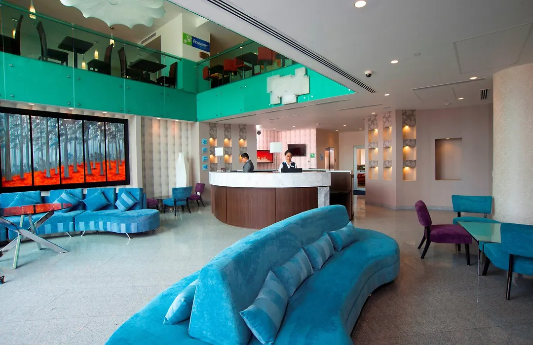 Holiday Inn Express & Suites Queretaro By Ihg-1