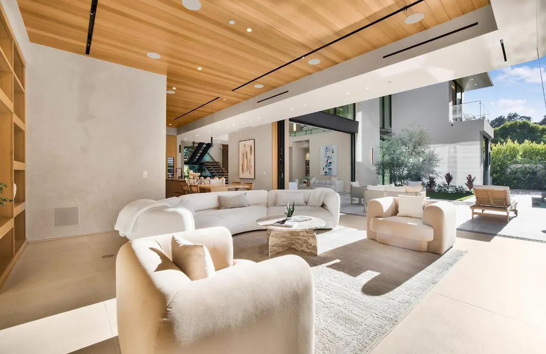 Hutton Villa-1