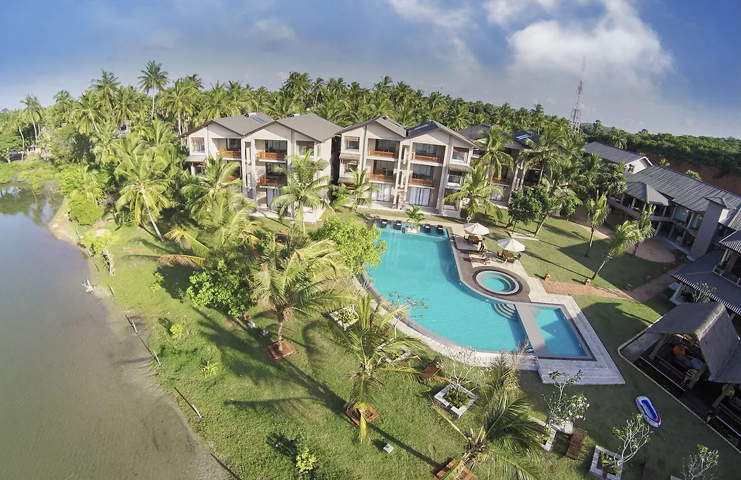 Amaranthe Bay Resort & Spa-1