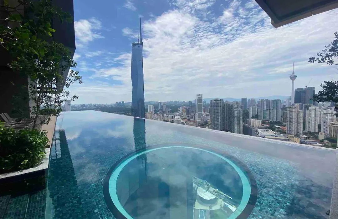 Lucentia Infinity Pool Suit Kuala Lumpur-1