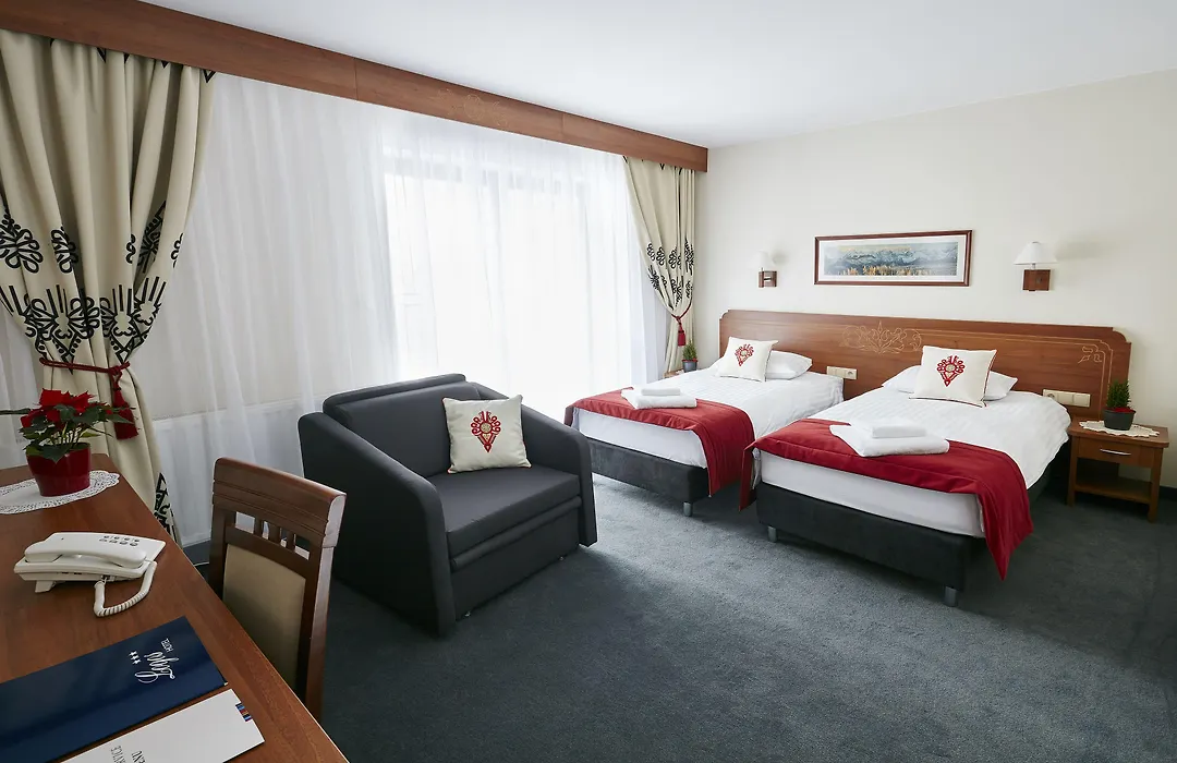 Hotel Logos-1