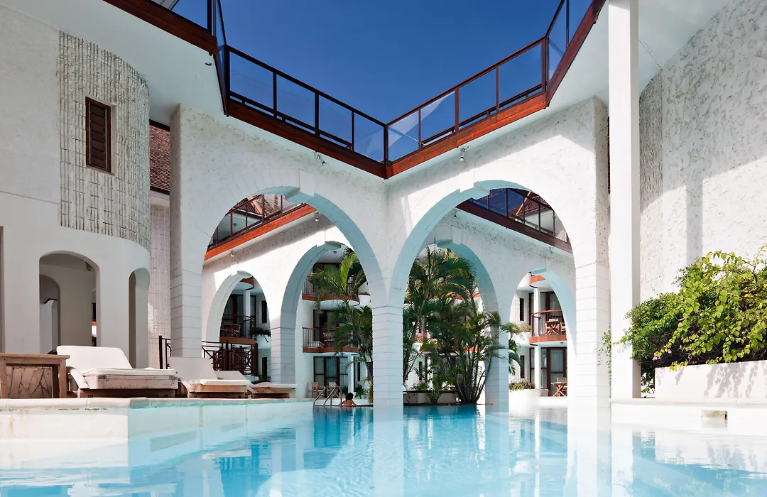 Le Saint Alexis **** Hotel & Spa-1
