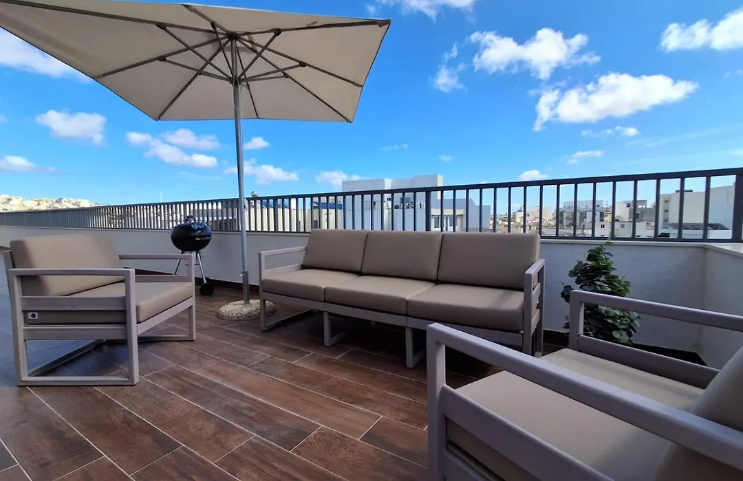 Penthouse Retreat For Couples In Historic Mosta-1