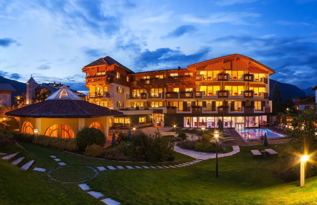 Mirabell Dolomites Hotel-1
