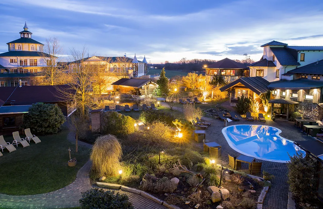 Wellnesshotel Seeschlößchen - Privat- Spa&Naturresort-1