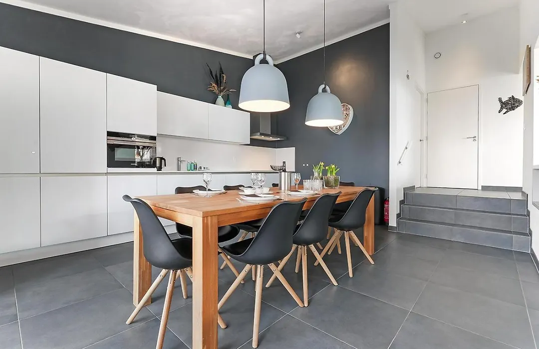 Villa 5 – The Hideaway | Wellnessvilla am Wasser mit Sauna und Jacuzzi-1