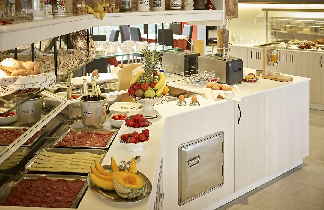 Hotel La Fiorita-1