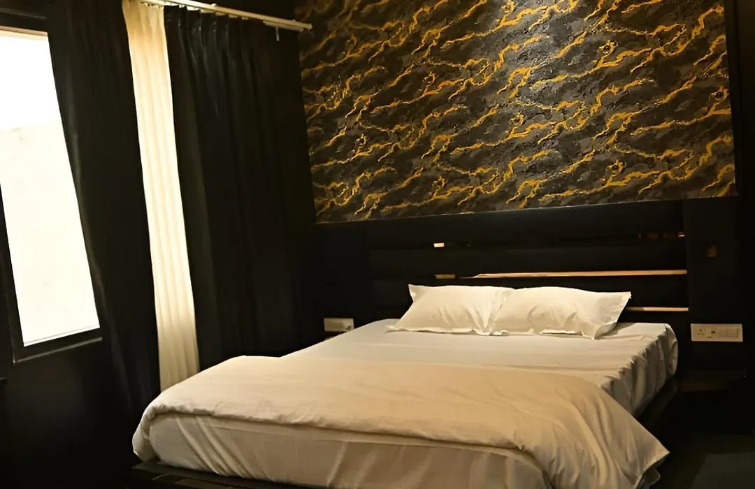 Shree Shyam Hotel & Restaurant-1