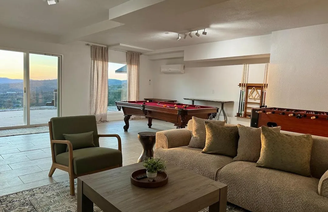Relax Under The Stars, Best View In Town , Yosemite House With Firepit, Hot Tub, Game Room & Pool Table-1