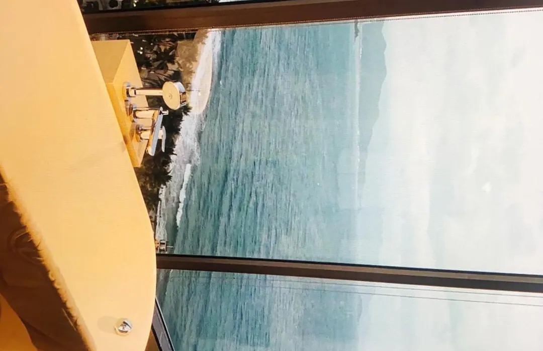 Azure Crown Hotel & Suite-1