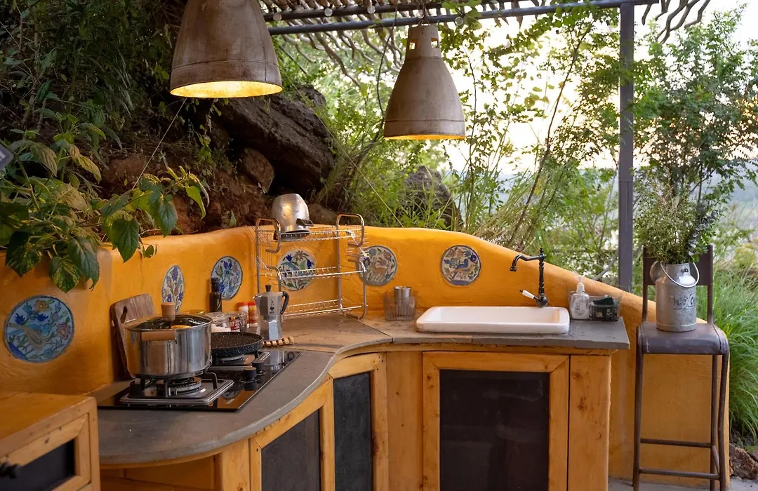Embibi Mindfulness Cabins-1