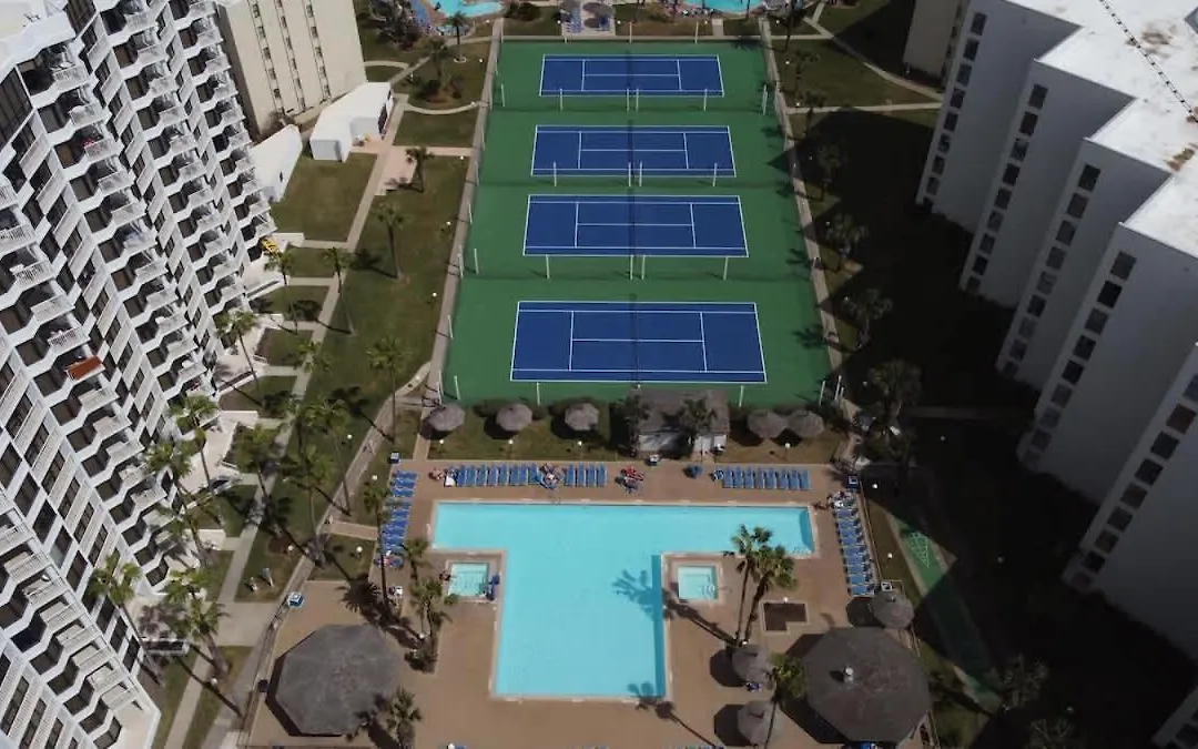 Direct Beach Very Large Gas BBQ Heated Pool-1