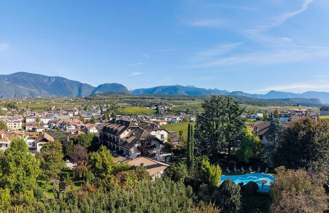 Angerburg Blumenhotel-1