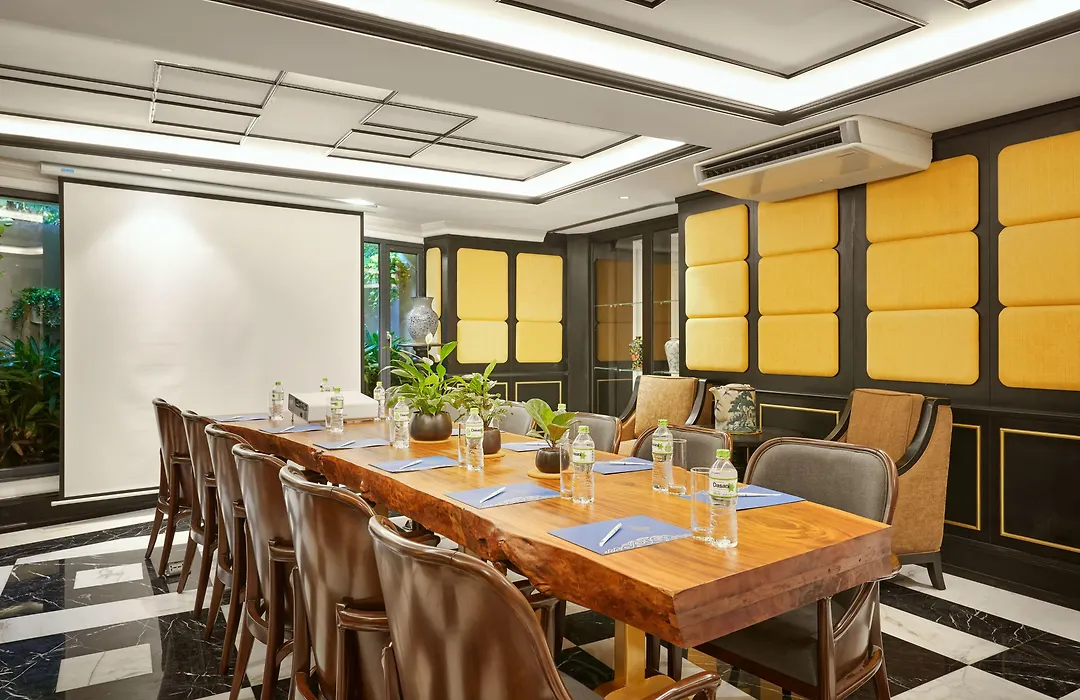 The Oriental Jade Hotel-1