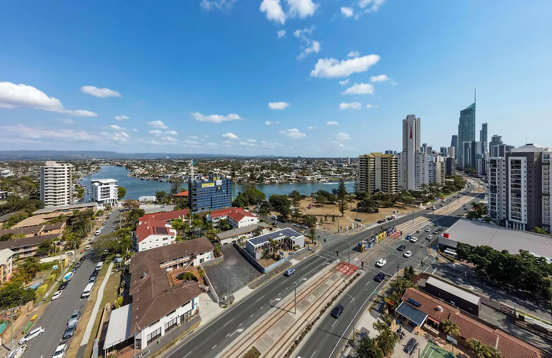 Oaks Gold Coast Hotel-1
