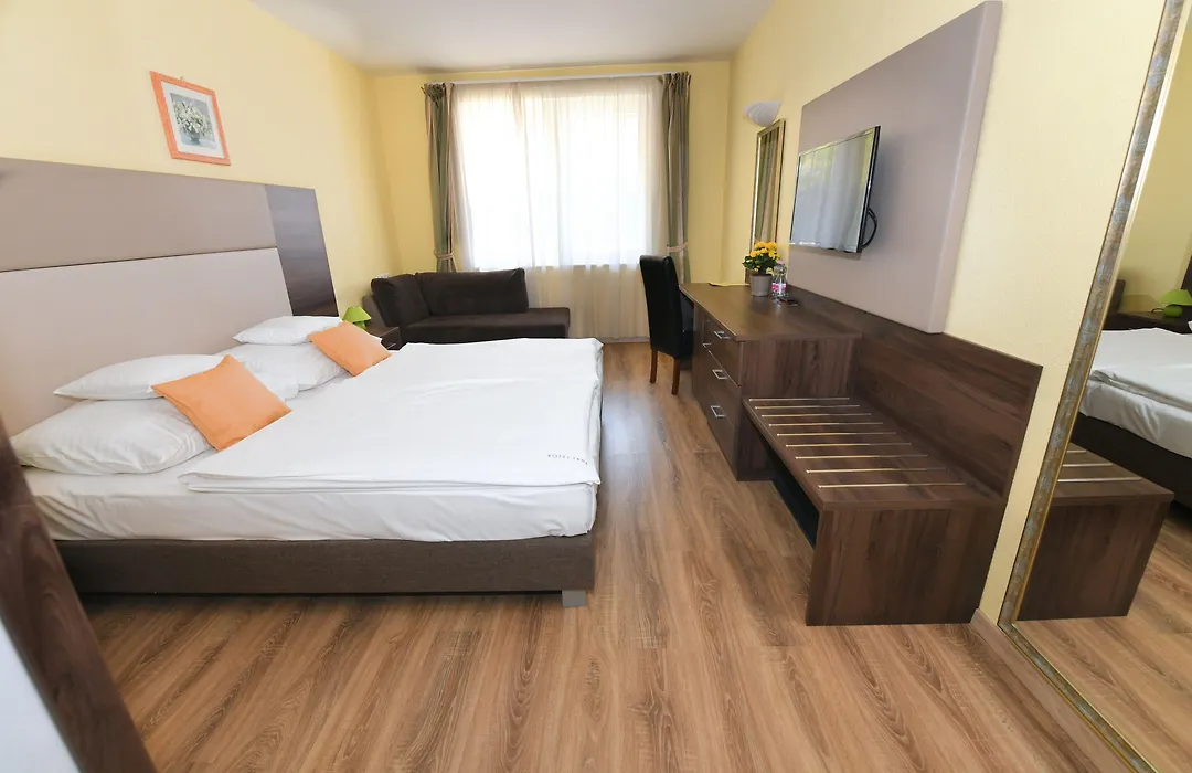 Jade Hotel-Ezuesthid Hotel-1