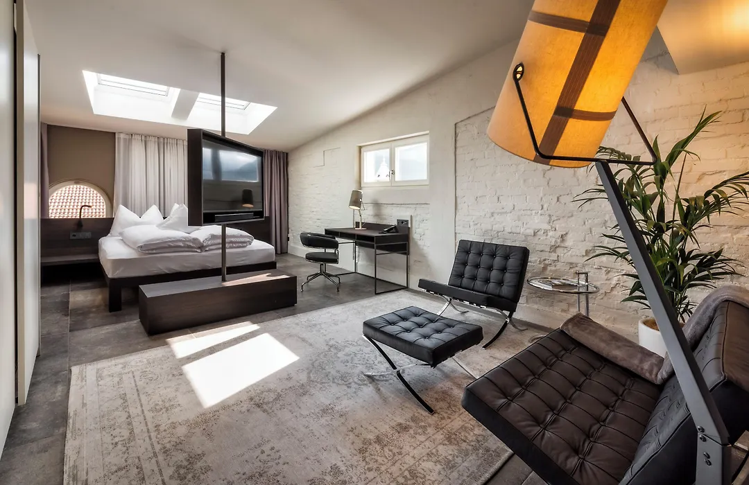 Guesthouse Suiteseven-1