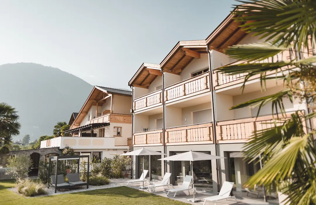 Hotel Tiefenbrunn Gardensuites&Breakfast-1