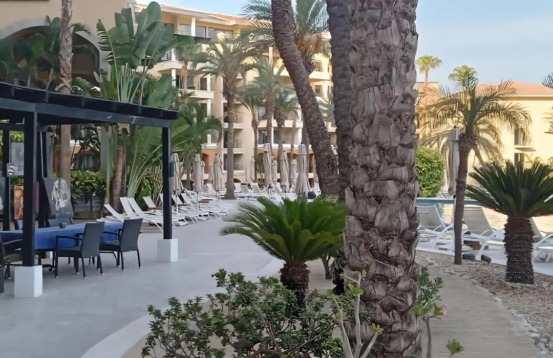 Medano Beach Suites-1