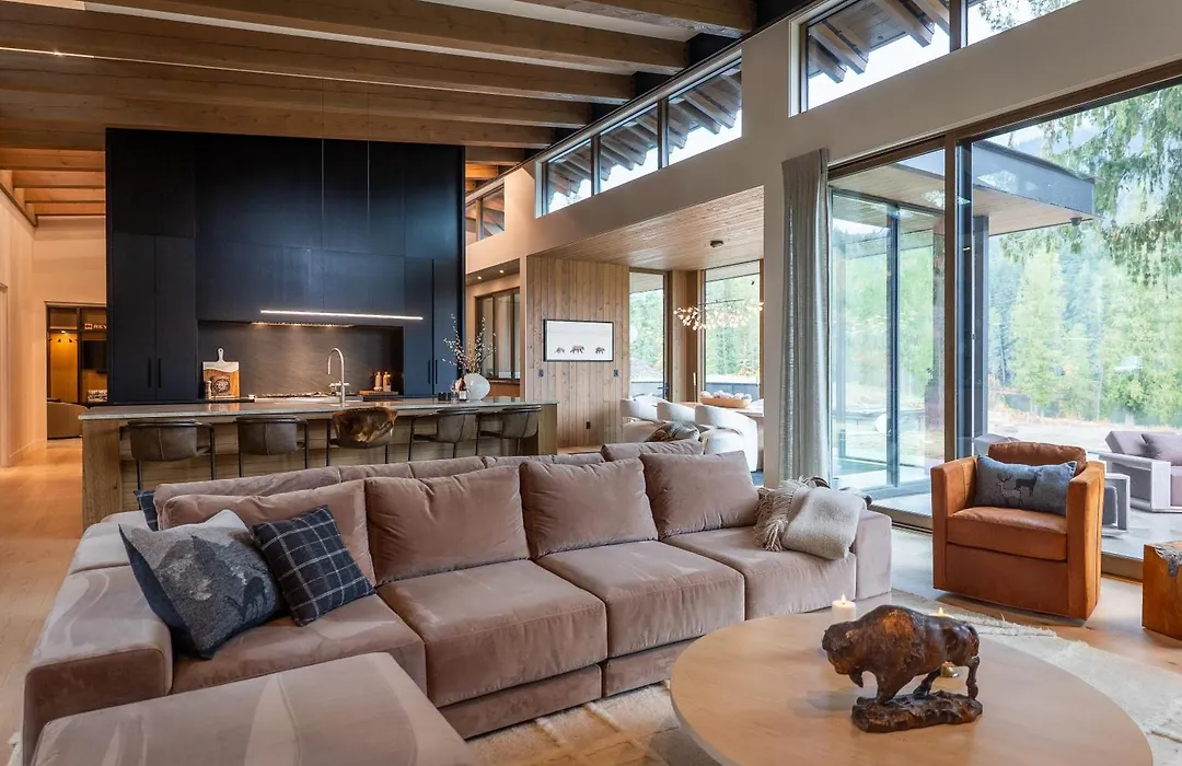 Mountain Lake Luxury Ski Chalet-1