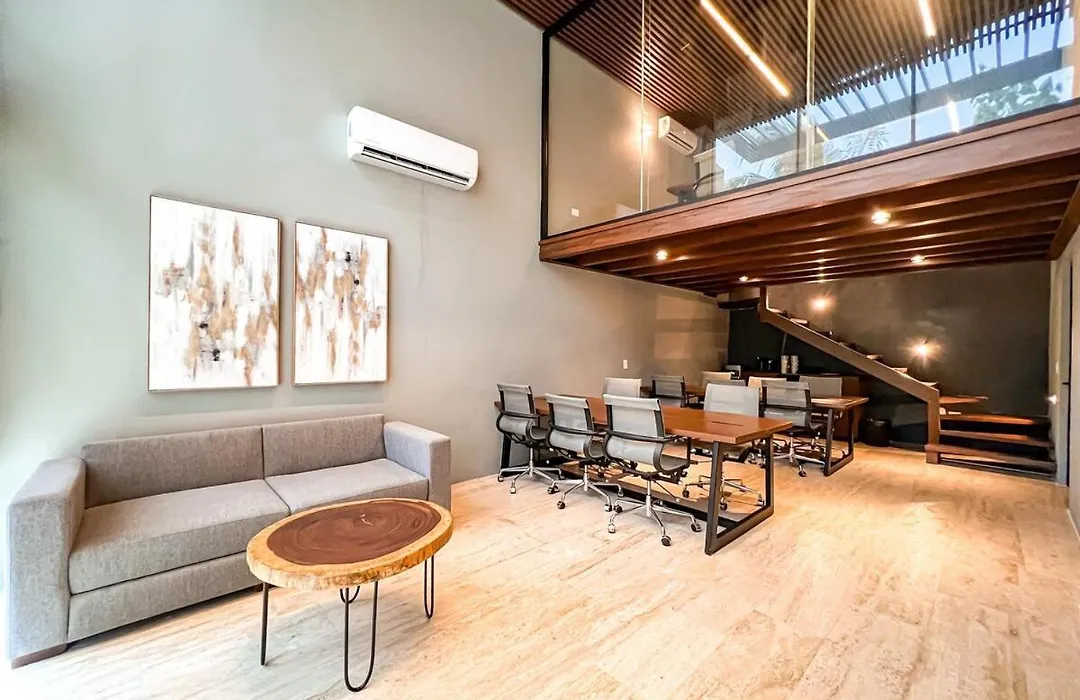 Modern 1Br Apartment With Resort-Style Amenities-1