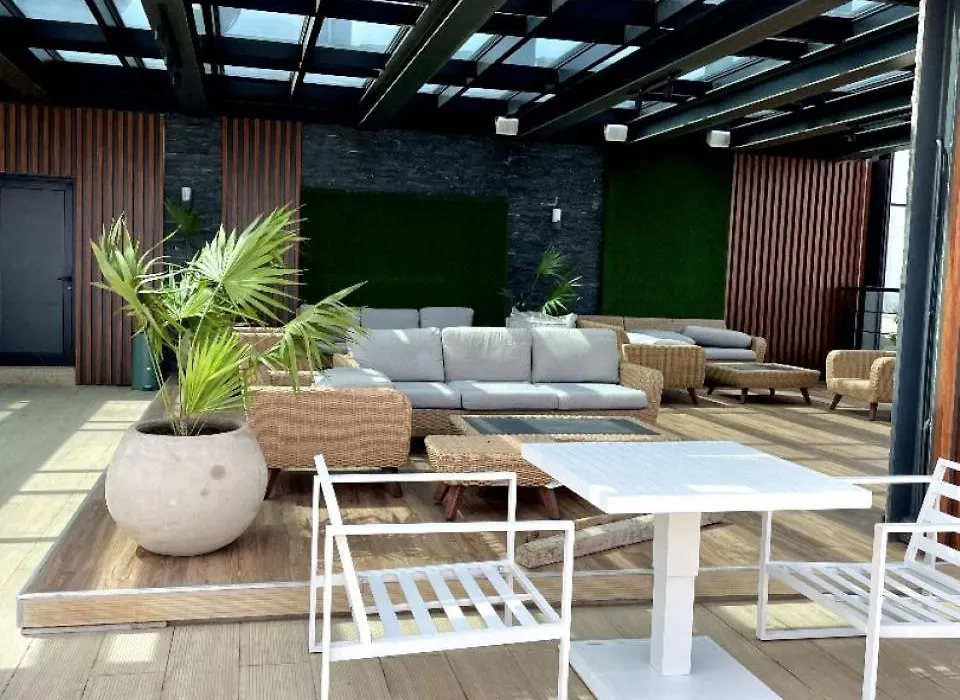 Legit Luxury Apartment At Accra Kass Studio Ensuite-1