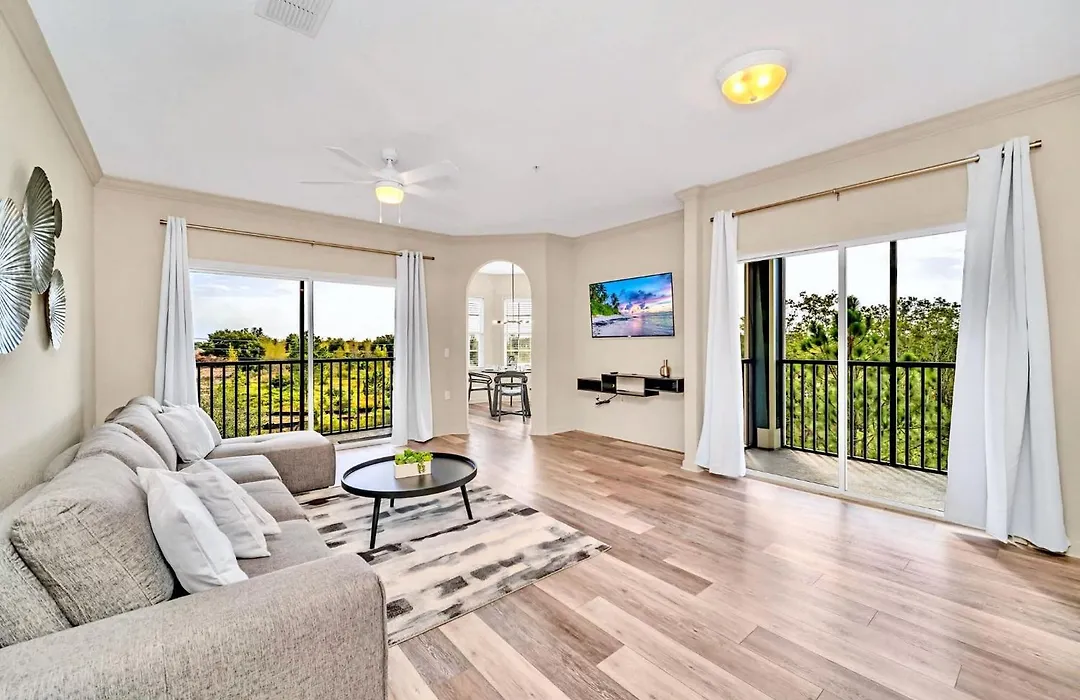 Upstay Pet Friendly Condo 6 Minutes From Disney-1