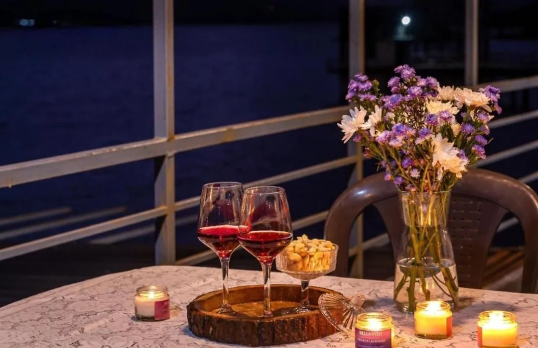 Lifeline Villas - Beauty By The Bay Luxurious Infinity Pool Villa Overlooking Pawna Lake-1