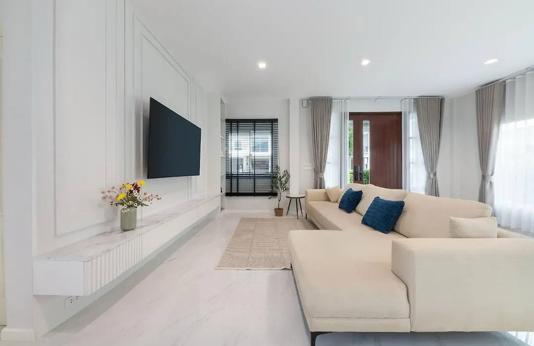 Laddarom Wongwaen-Ramintra Home-1