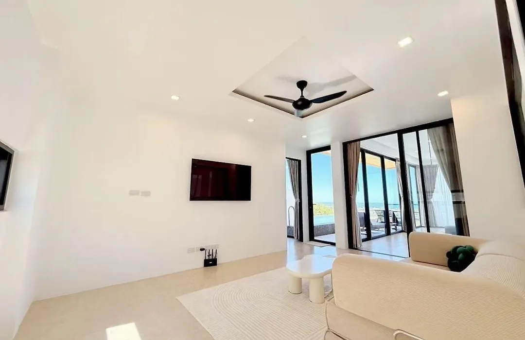 Brand New Luxurious 3 Story Private Rooftop Pool-1