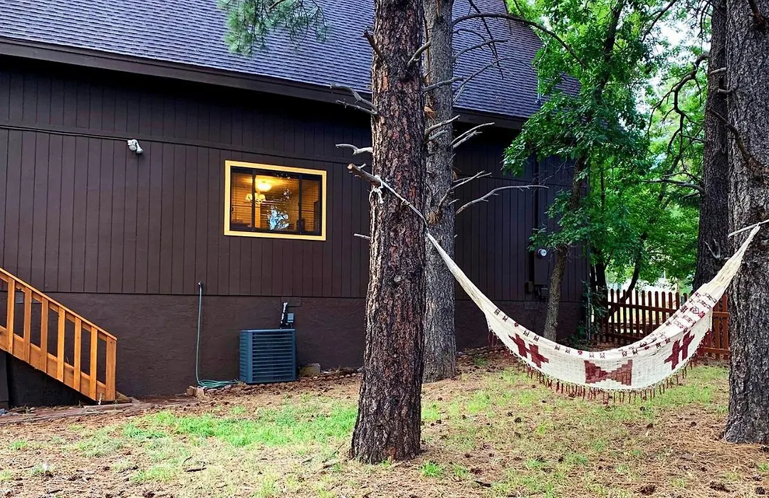 Luxury Hilltop Cabin Rental With Hot Tub Overlooking Forest In Flagstaff, Arizona-1