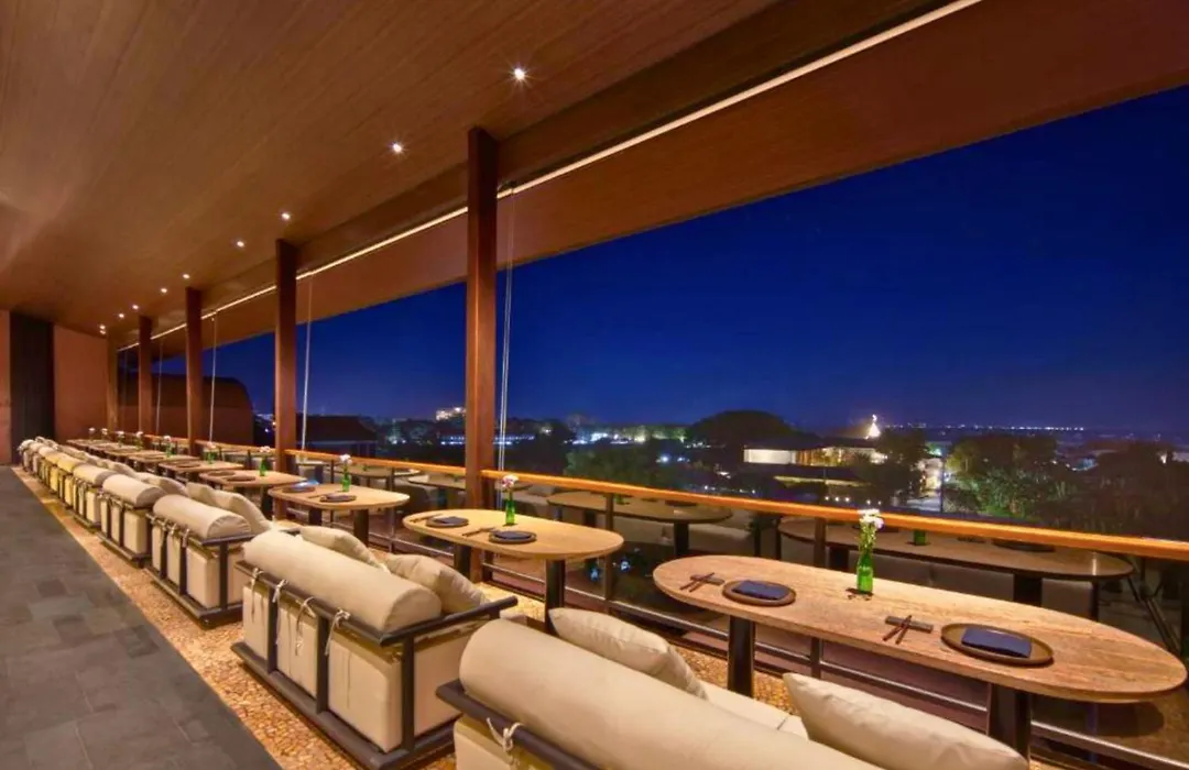 Finola 1 Bedroom Grand Suite Ocean View-1