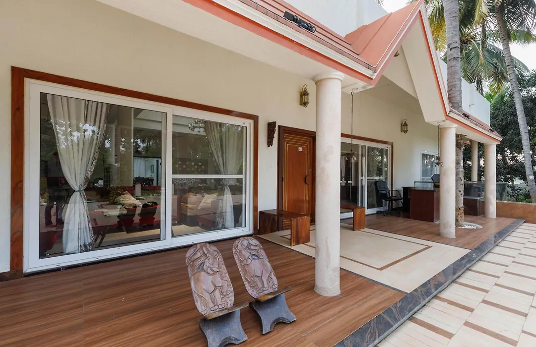 Eden Estate Villa by StayJadeHugeGardenJacuzzi-1