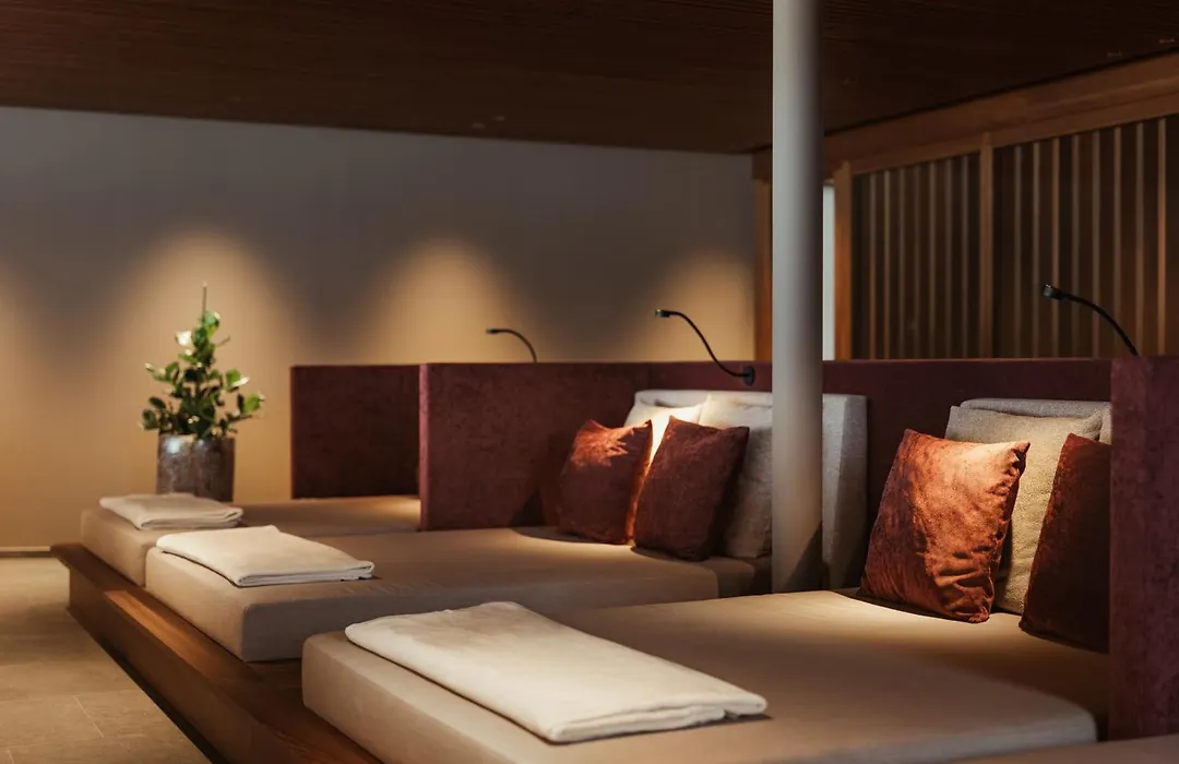 The Oswald Grand Hotel-1