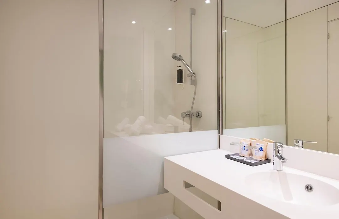 Hotel Tahiti Playa & Suites 4Sup-1