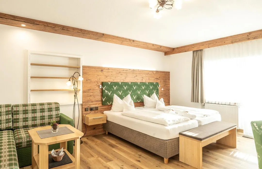 Hotel Garni Schellenberg-1
