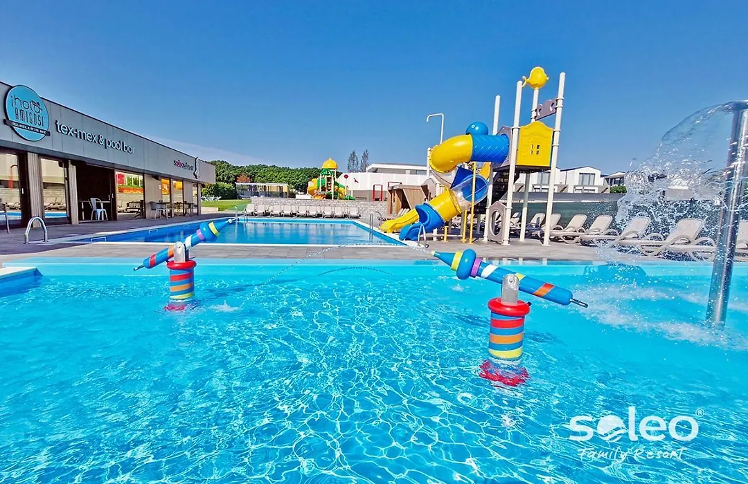 Soleo Family Resort - Domki W Rewalu 3 Min Od Morza - 3 Baseny, 5 Jacuzzi, Sauna, Animacje, Malpi Gaj, 3 Sale Zabaw, 4 Place Zabaw, 2 Restauracje-1
