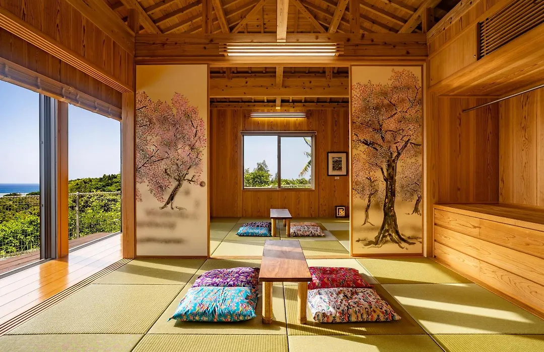 Yamagata Ryukyu Hatago Onna Boukairou-1
