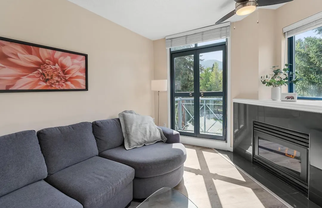 Alpenglow Lodge Two Bedroom Apartment By Mva-1