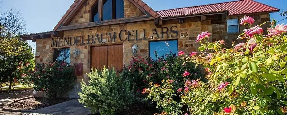 Mendelbaum - Pecan Cabin-1