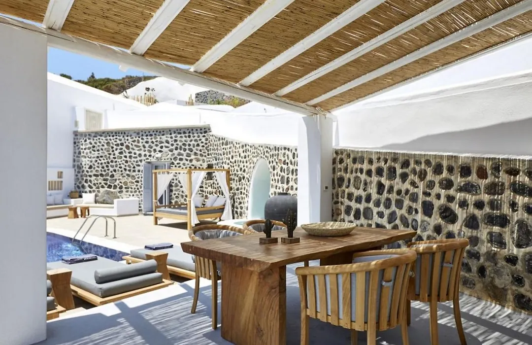 Charming Cycladic Villa In Santorini-1