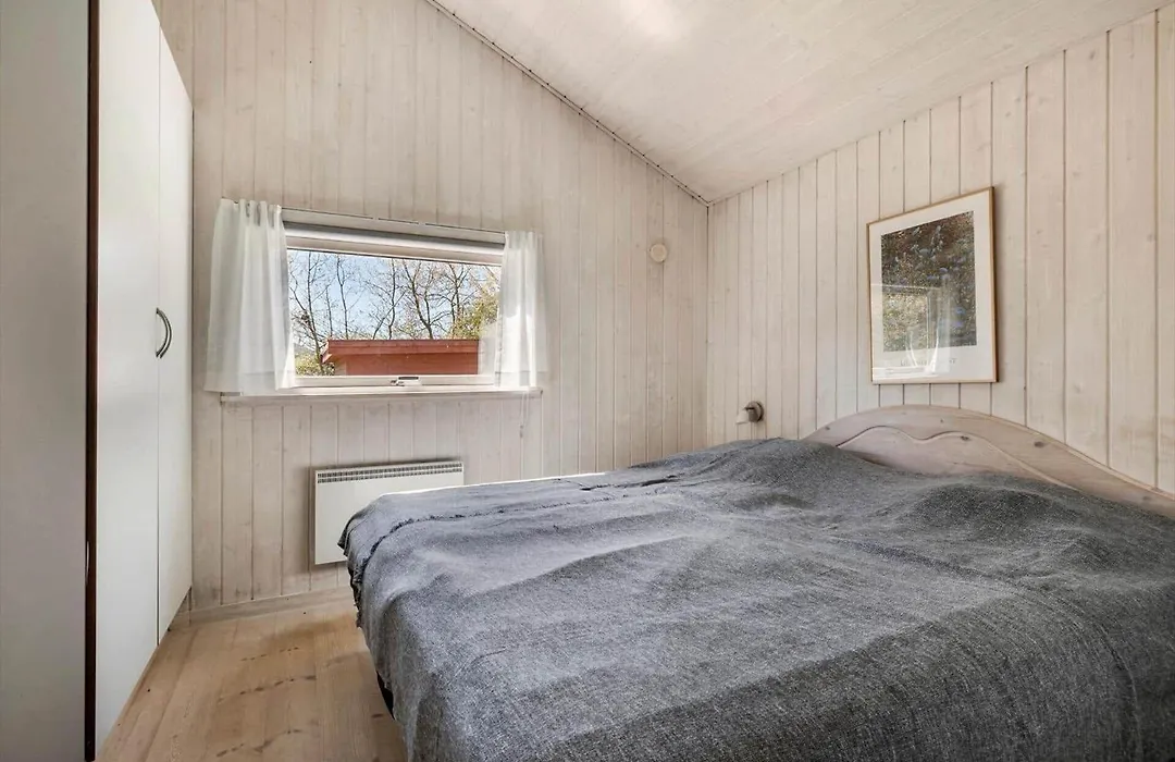 1492-Aakirkeby-Strandparken-3-1