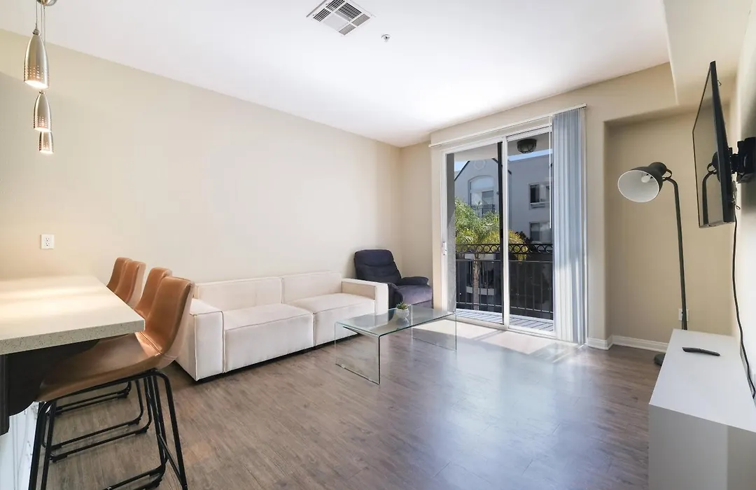 Central Marina Del Rey Apartments-1
