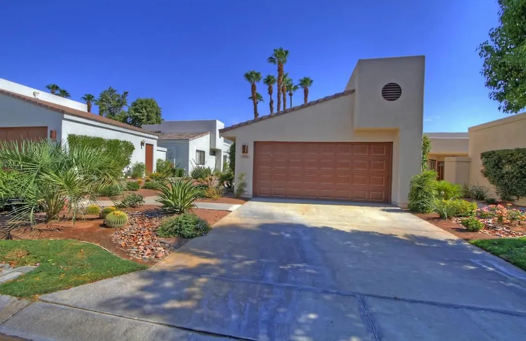 Vb535 - Palm Beauty - Alice Lodging-1
